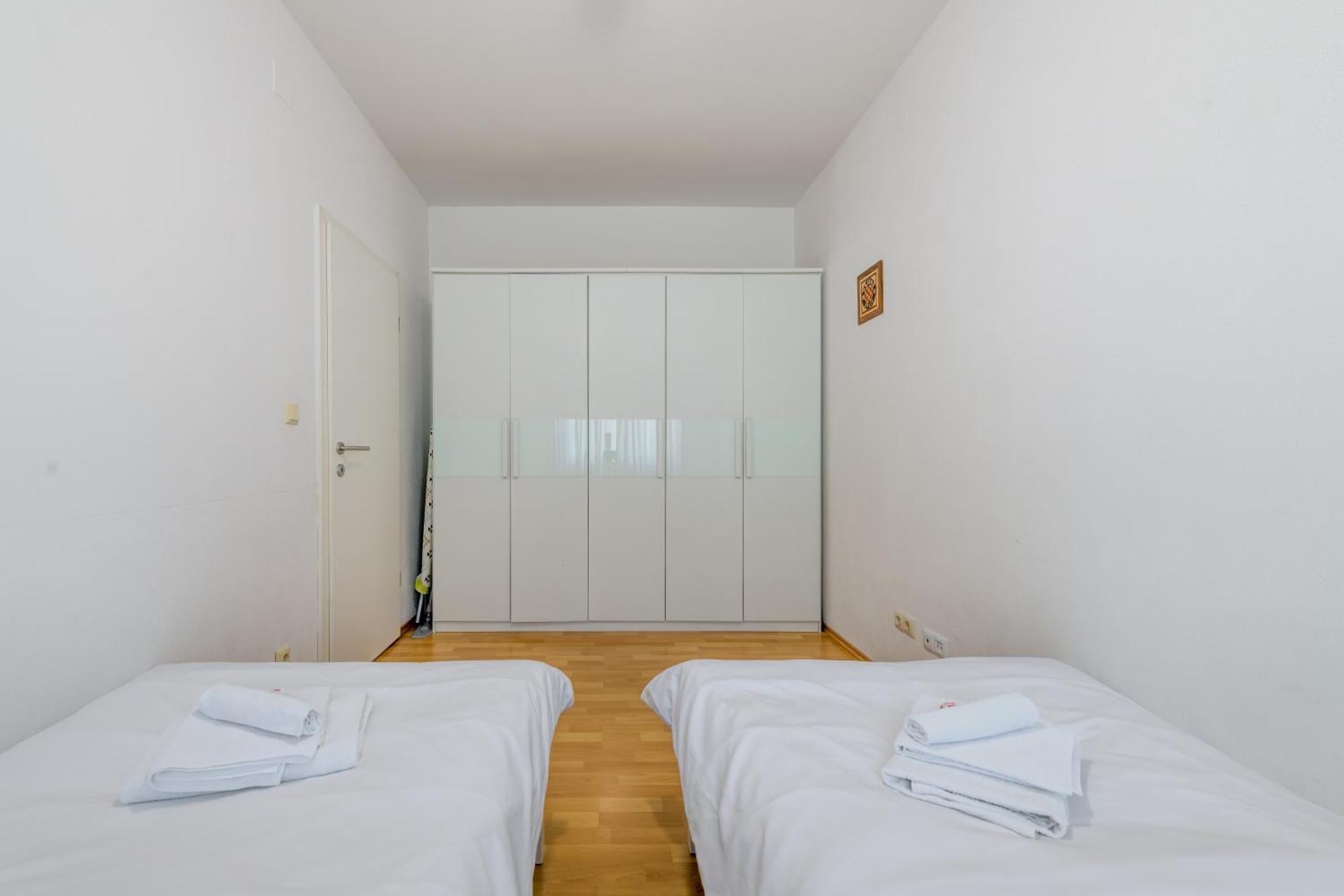 Apartments Cala Podstrana Exterior foto